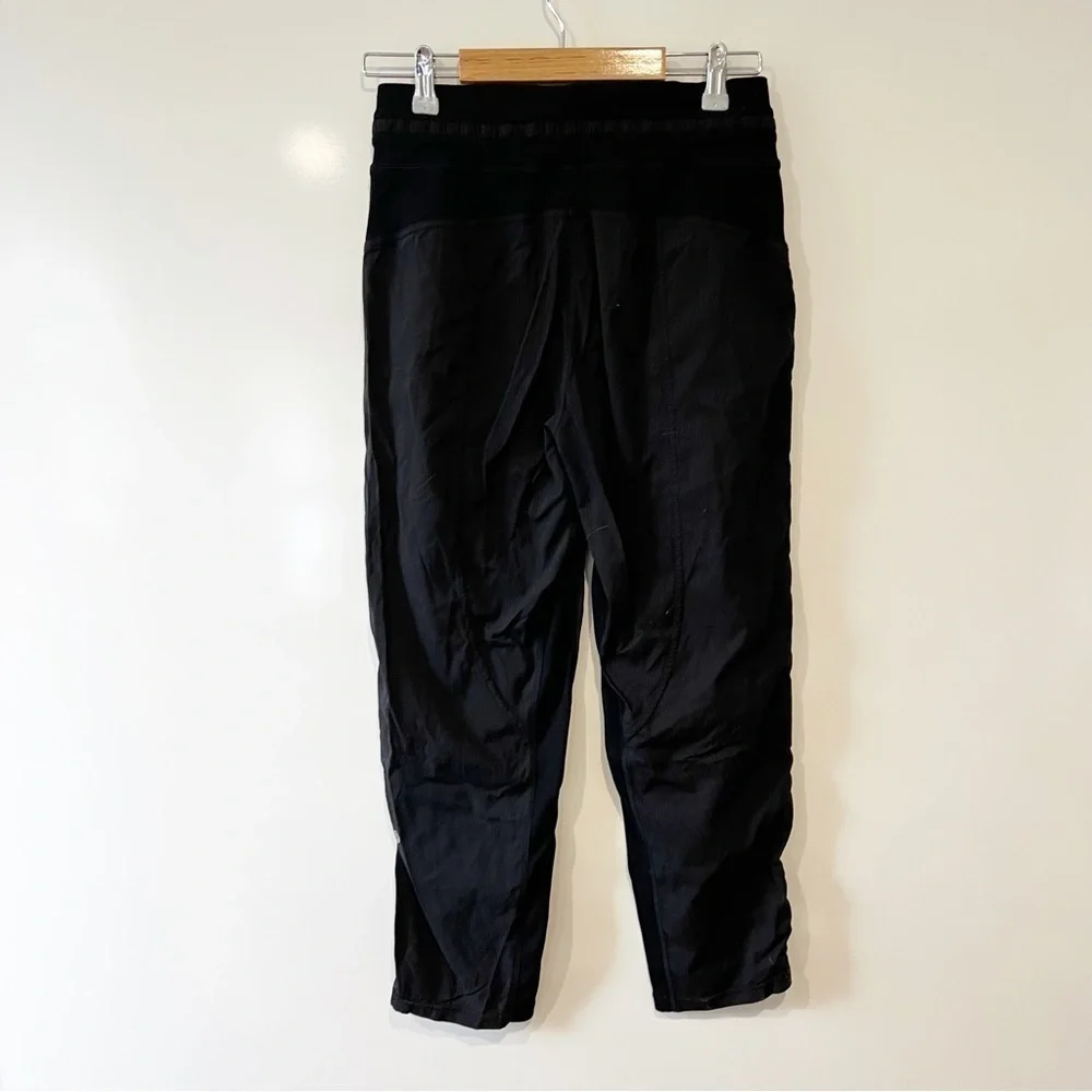 Lululemon Dance Studio Crop *25